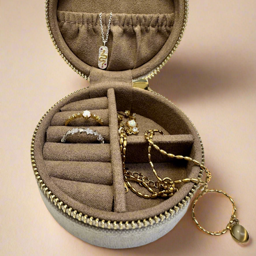 Beige Linen Sunbeam Jewellery Case